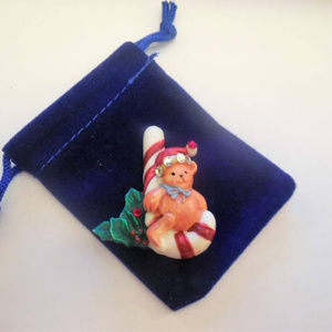 Vintage Button Cover Bear Christmas Retro